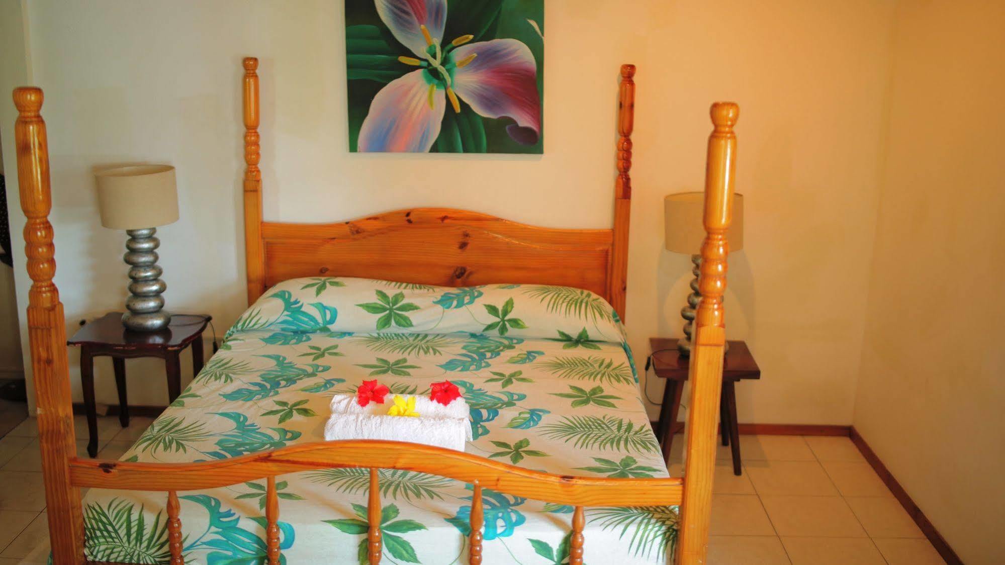 Beau Vallon Bungalows Eksteriør bilde